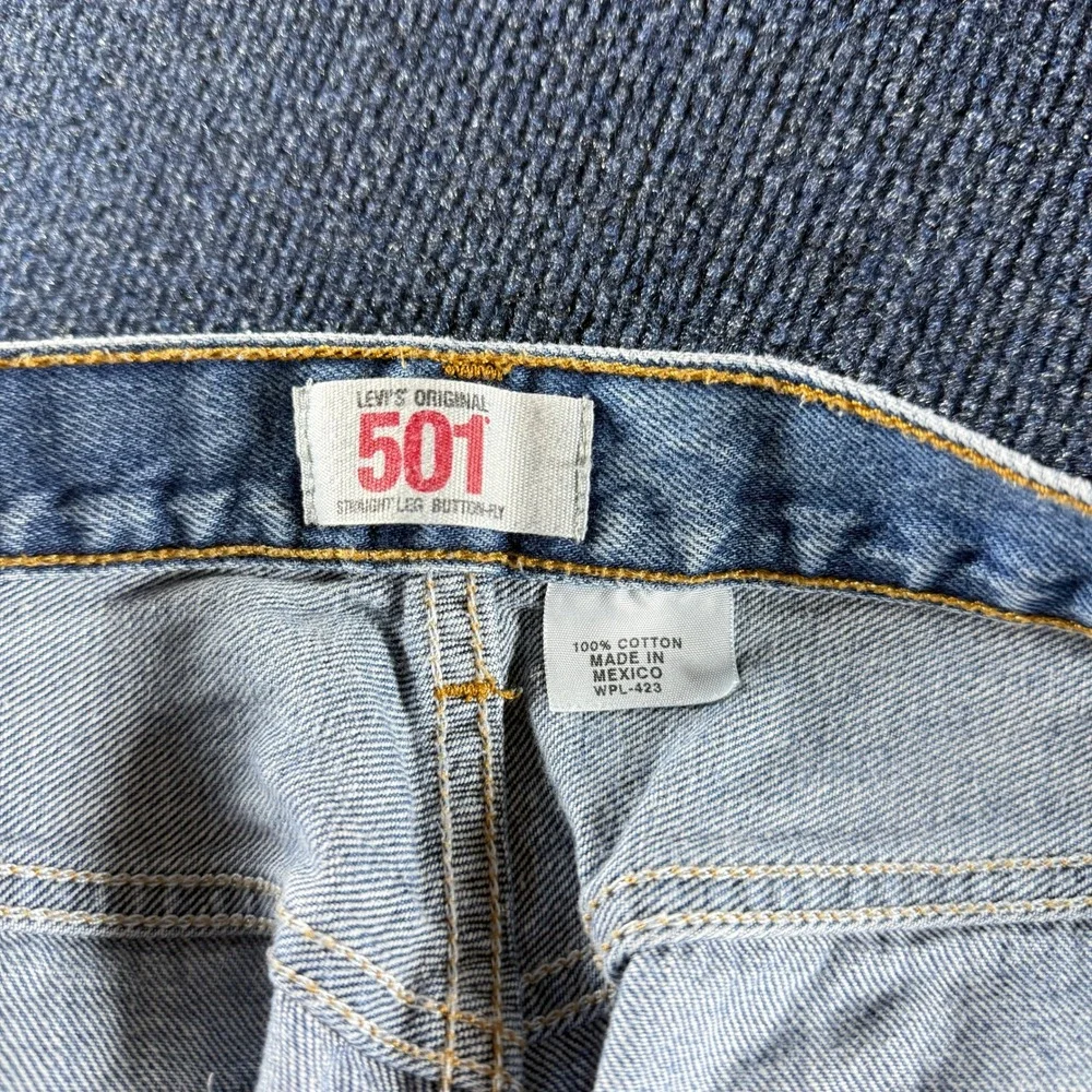 Levis 501 Original Straight Leg Jeans Mens 42x38 Blue Denim Button Fly 115010000